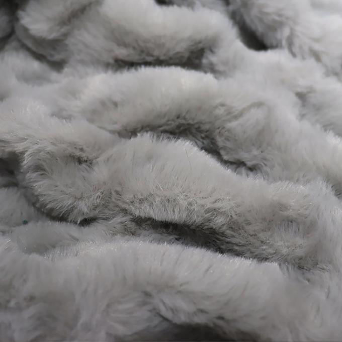 Fireproof Fux Fur Lempar Selimut 100 Polyester Selimut Flame retardant 4