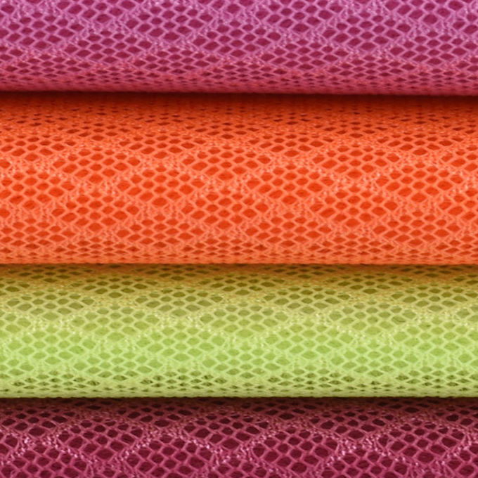200×200 280gsm 3D Spacer Mesh Polyester Athletic Mesh Fabric Untuk Meningkatkan Estetika 6